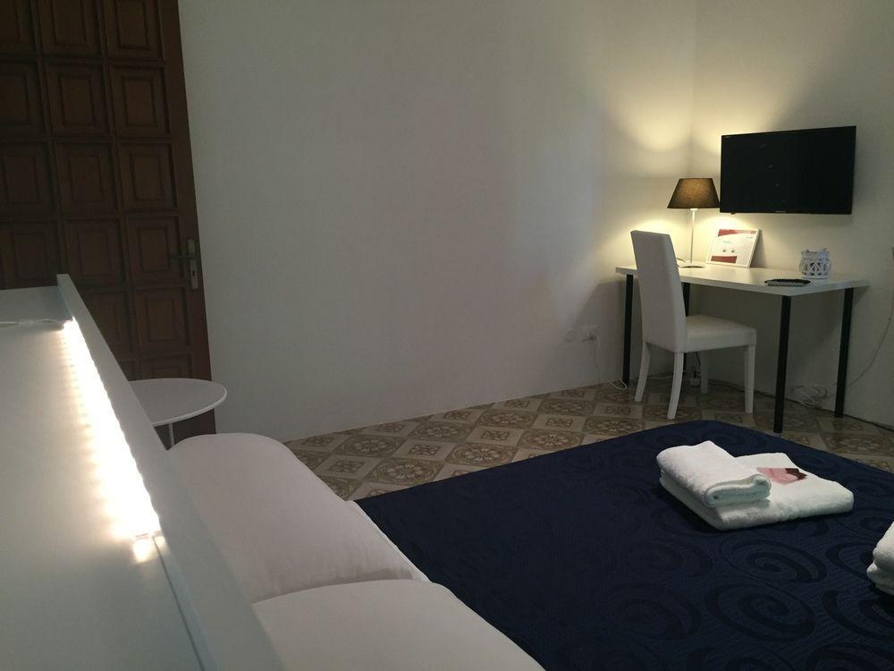Bed & Breakfast Villa Angela タラント エクステリア 写真